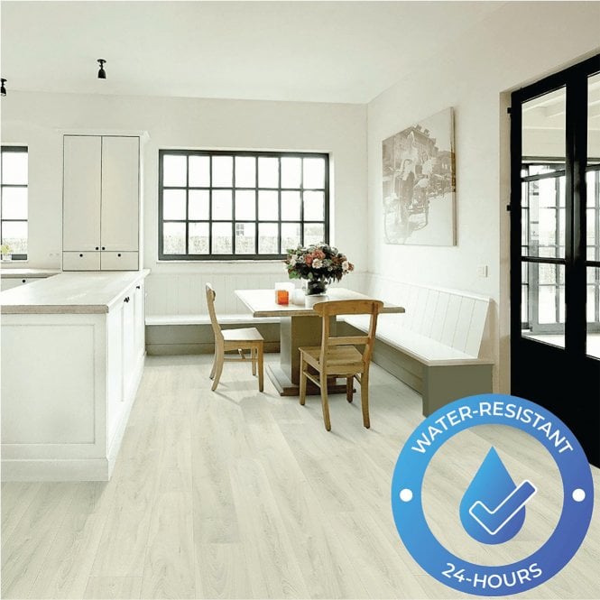  NEW Traditions - 9mm Laminate Flooring - Diamond Oak
