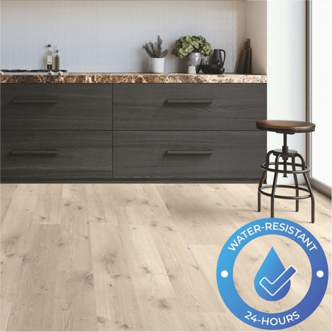  NEW Traditions - 9mm Laminate Flooring - Noble Oak
