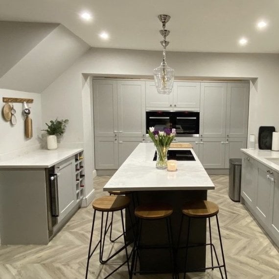 Signature - 8mm Herringbone Laminate Flooring - Light Oak Parquet 