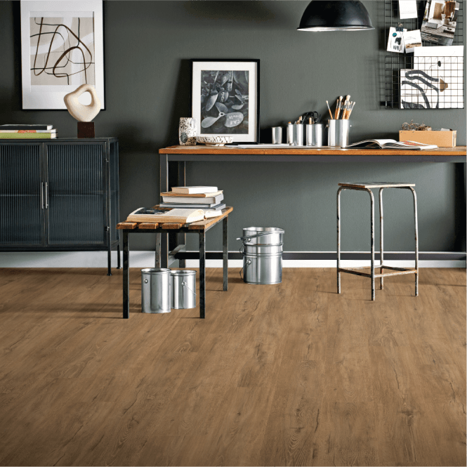Hyva - 12mm Laminate Flooring - Chestnut Oak