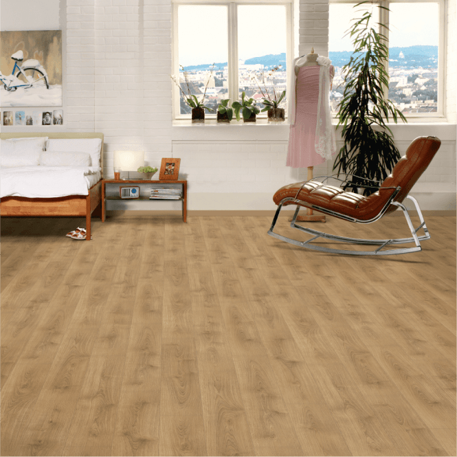 Hyva - 12mm Laminate Flooring - Nectar Oak