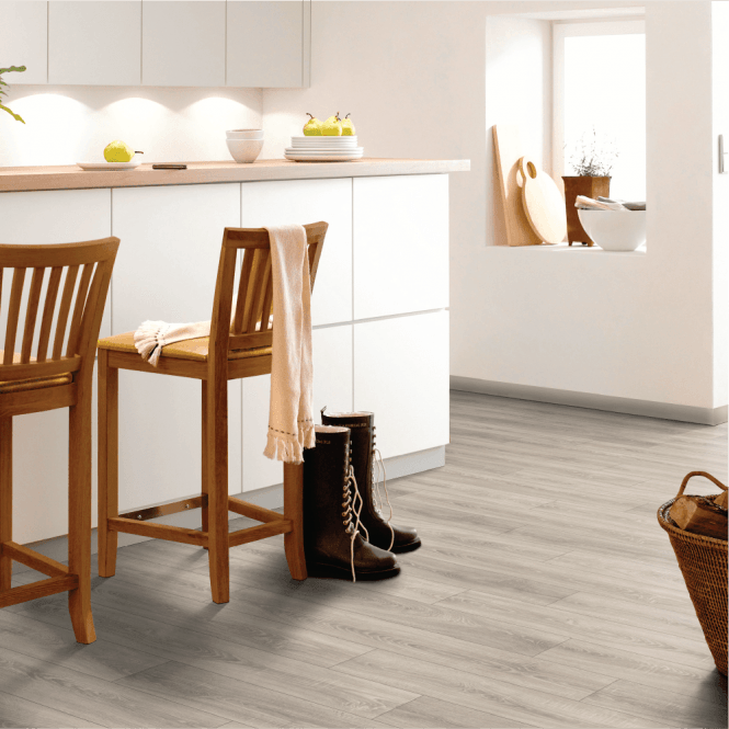 Hyva - 12mm Laminate Flooring - Sunrise Oak