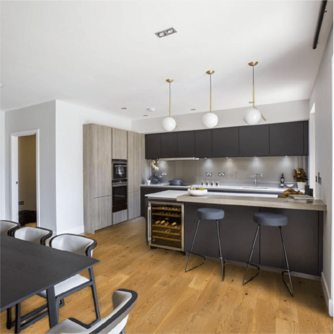 Smart Click - 14mm Engineered Wooden Flooring - Oak Golden Matt Lacquered